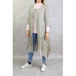 Veste longue et évasée de couleur taupe