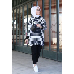 Pull - Tunique longue à rayures - Couleur noir et blanc