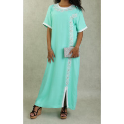 Robe orientale algérienne à manches courte brodée et perlée pour femme - Couleur Vert...