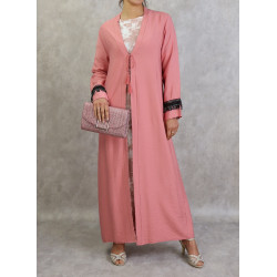 Long pink kimono with black fringe decorations