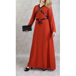 Long crossover dress with brick-colored rhinestones