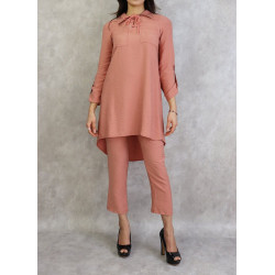 Two-piece tunic and trousers set in old pink color