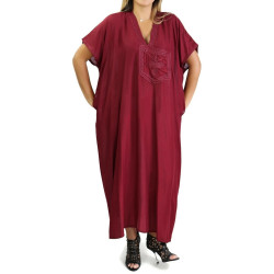 Robe manches courtes avec broderies couleur Grenat