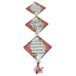 Tableaux décoratifs pendentifs en forme de losange tissés en rouge et rose sur le cadre...