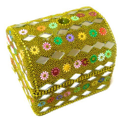Boite à bijoux brillante et décorée de couleur dorée