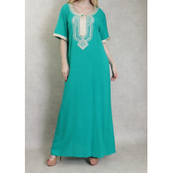 Robe orientale confortable et décontractée avec broderies - Couleur vert émeraude