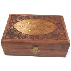 Coffret artisanal boite à bijoux en bois sculpté avec motifs floraux et métal doré