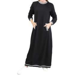 Robe style sportswear avec poches de couleur noir