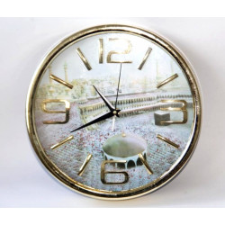 Horloge islamique avec la photo de La Mecque
