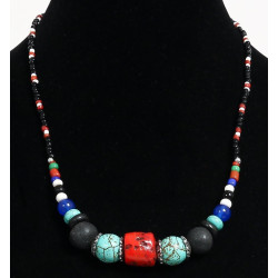 Collier ethnique artisanal imitation pierres et perles multicolores