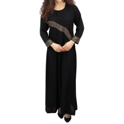 Robe orientale noire fabriquée aux Emirats (Dubaï) ornée de paillettes dorées pour femme