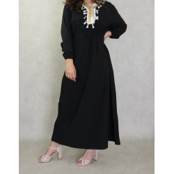 Robe longue féminine avec décoration écailles dorées et pompons - Couleur Noir