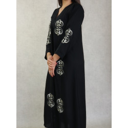 Robe Abaya Dubaï noire de qualité avec strass et broderies
