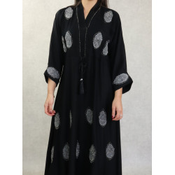 Robe Abaya Dubaï noire de qualité avec broderie et strass argenté et ceinture interne