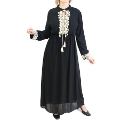 Robe avec strass et pompons couleur noire