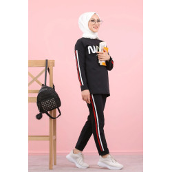 Sportswear tracksuit set - Casual and sporty Muslim women' outfit - Sweatshirts and...