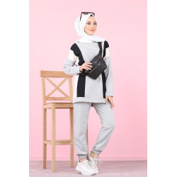 Sportswear (2-piece set) for sporty Muslim women - Light grey colour