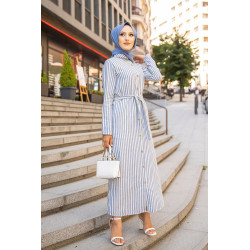 Buttoned striped dress (open) with matching belt (Vetement been veiled woman) - Ecru...