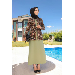 Two-piece set: leopard print jacket and pistachio skirt with matching necklace (Muslim...