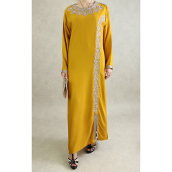 Robe orientale algérienne brodée et perlée pour femme - Couleur Jaune moutarde