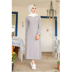 Robe décorée de boutons pour femme voilée - Vêtement islamique moderne - Couleur Gris