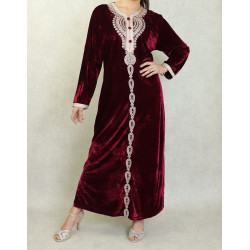 Robe longue en velours perlée avec broderies sur toute la longueur (Robes Automne-Hiver...