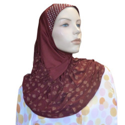 1-piece burgundy hijab beaded on the cap with copper patterns