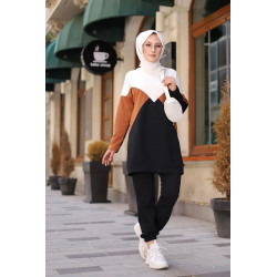 Sportswear set (two pieces trousers and tricolor tunic) for Muslim women - 3-color...