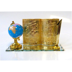 Garniture de bureau avec inscriptions islamiques sur livre doré avec globe et porte stylo