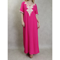 Robe orientale longue brodée manches courtes et décontractée pour femme - Couleur fuchsia