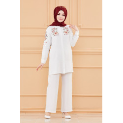 Woman's embroidered chimney and women's trousers (Hijab dress) - White color