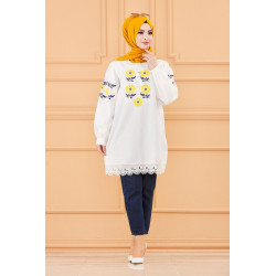 Tone printed with flowers for women-White color with yellow flowers