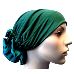 Hat in satin fabric with large flower (Several colors available)