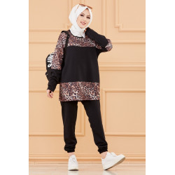 Woman's clothing (Muslim sport holding for hijab) - Black colour with lepopard patterns