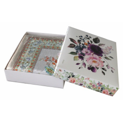 Flowering gift box with upholstered carpeting inside