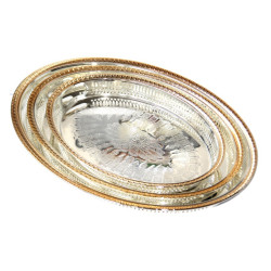 Ensemble de trois plateaux ovales assortis de taille différente