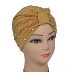 Bonnet égyptien perlé de couleur camel