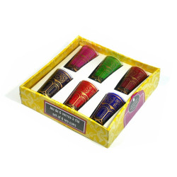 Verres à thé marocain colorés et ornés de motifs traditionnels dorés (Pack de 6 verres)