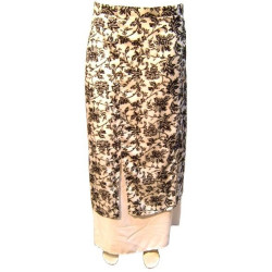 White Anissa skirt with black patterns