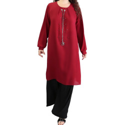 Long tunic adorned with pearls and a chain with pendant jewelry - Bordeaux color