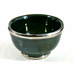 Bol moyen en poterie marocain de couleur vert foncé émaillé et cerclé de métal argenté