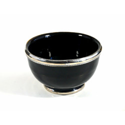 Bol moyen en poterie marocain de couleur noir émaillé et cerclé de métal argenté