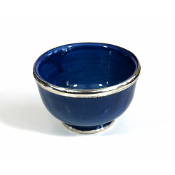 Grand bol en poterie marocain de couleur bleu pétrole émaillé et cerclé de métal argenté